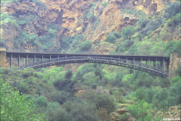 Ce pont métallique a été construit au XIXe...