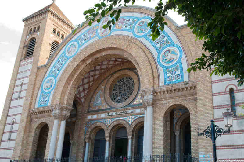 Sous l'impulsion de l'évêque d'Oran de 1899 à...